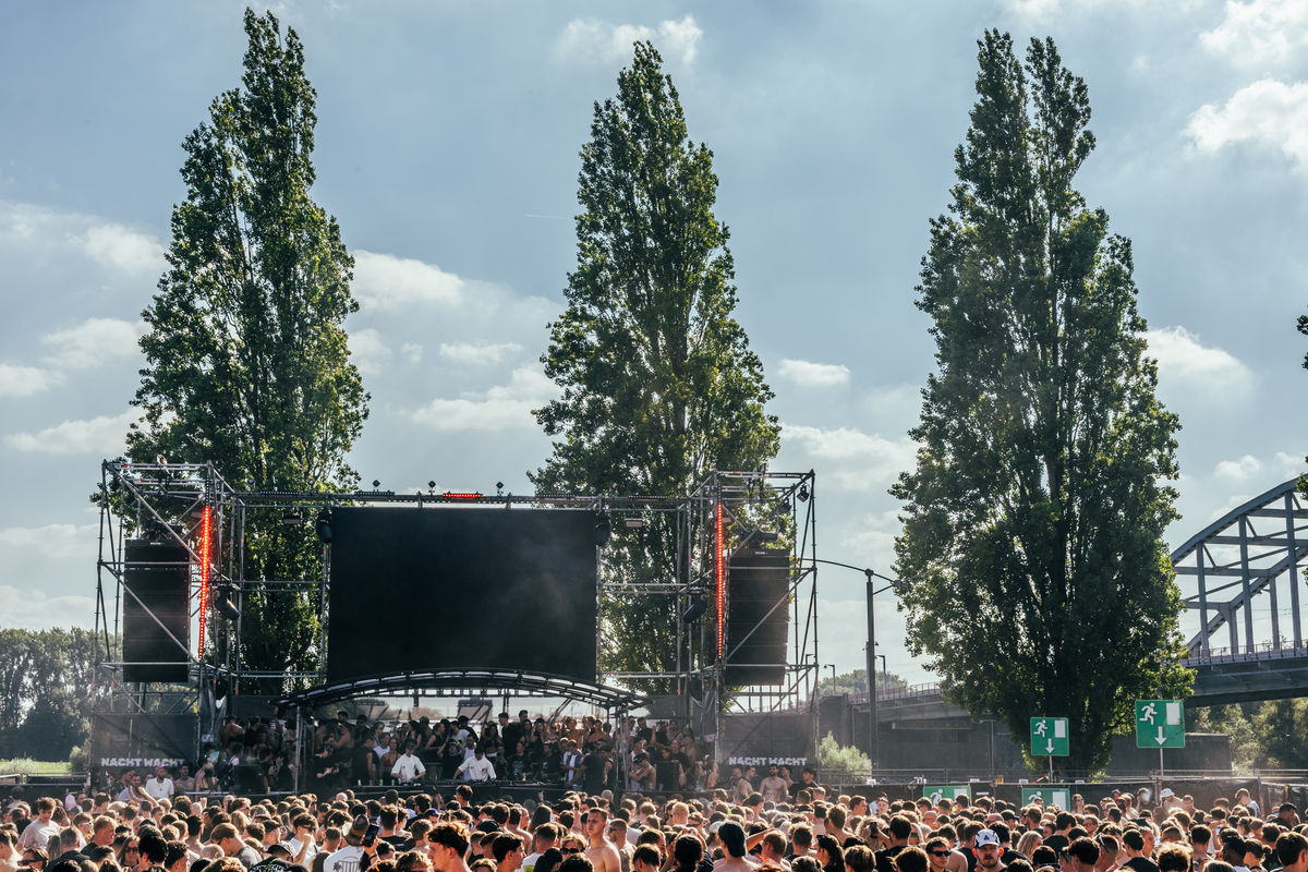 Loading... just a sec